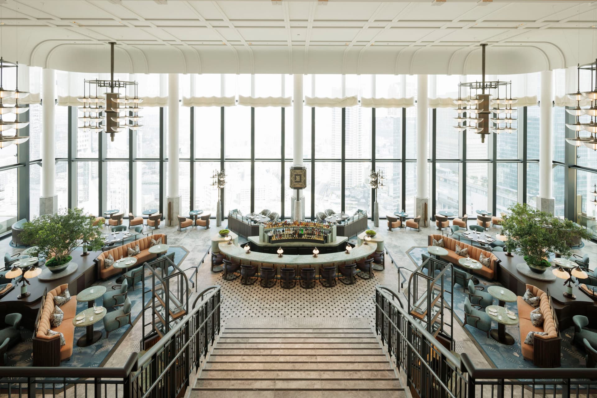 ピーコック・アレー