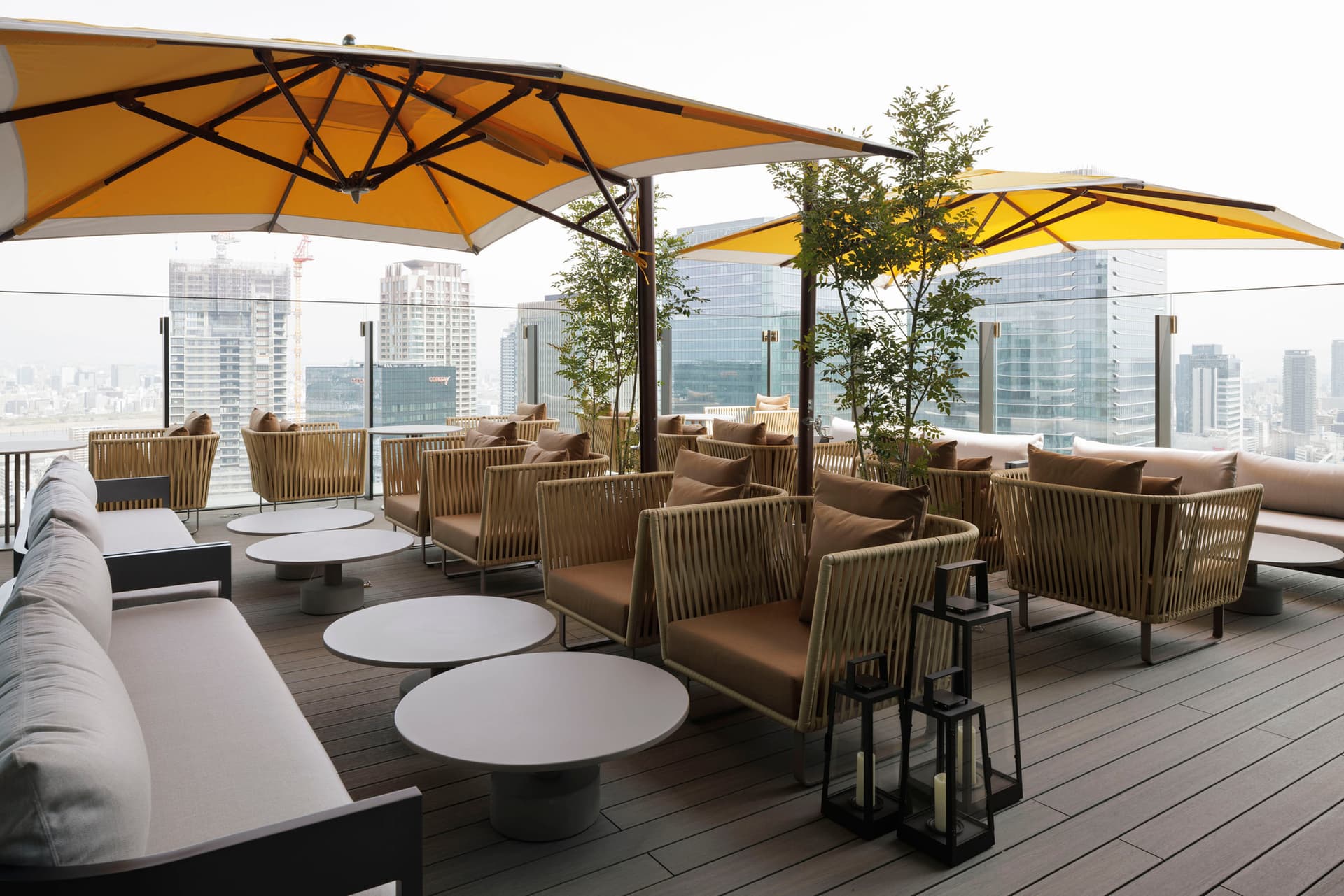 テラス席（22席）